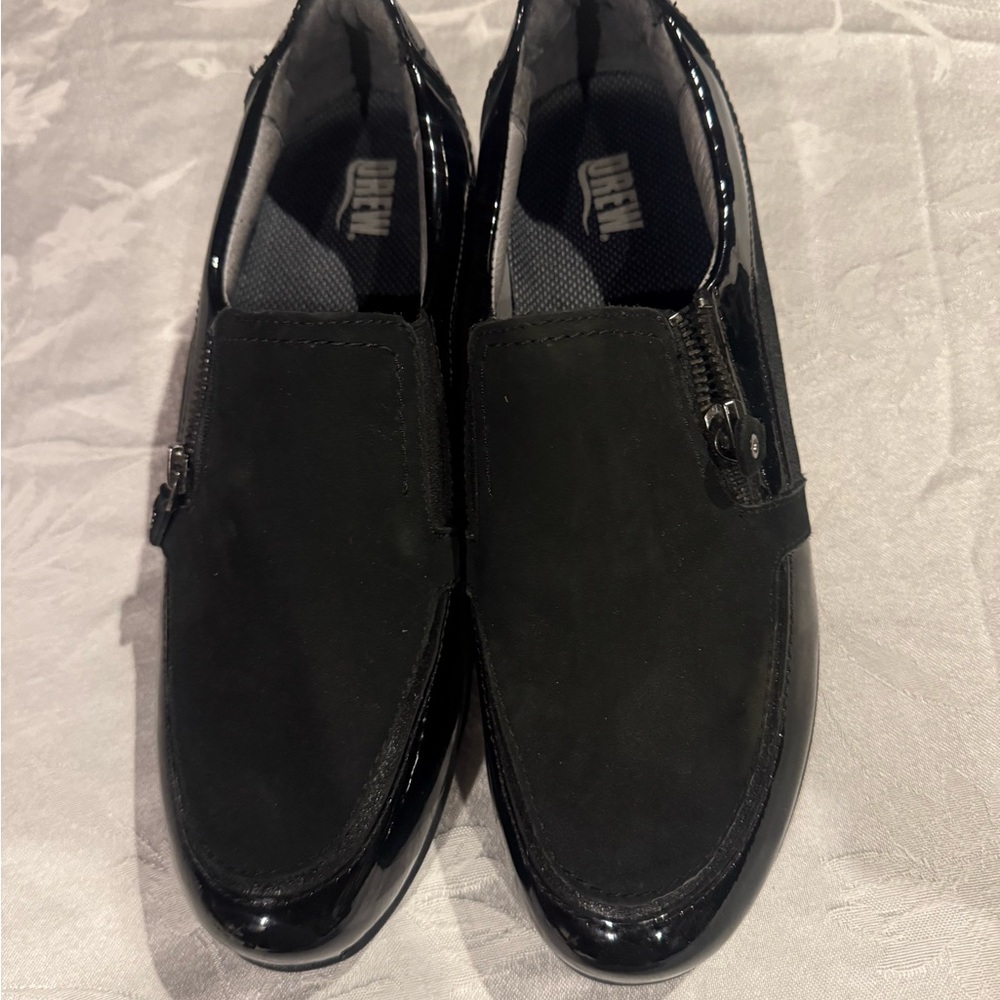 Women’s Black Slip-On Shoes